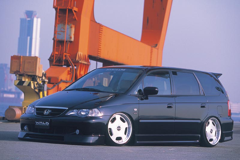 Аэродинамический обвес WALD Sports Line для Honda Odyssey (RA5)