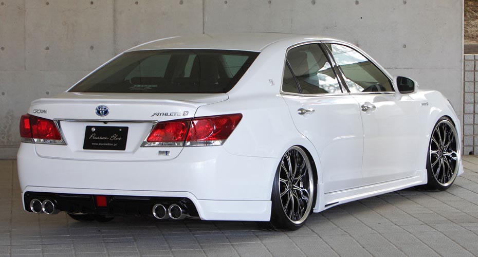 Аэродинамический обвес MzSpeed для Toyota Crown (S210)