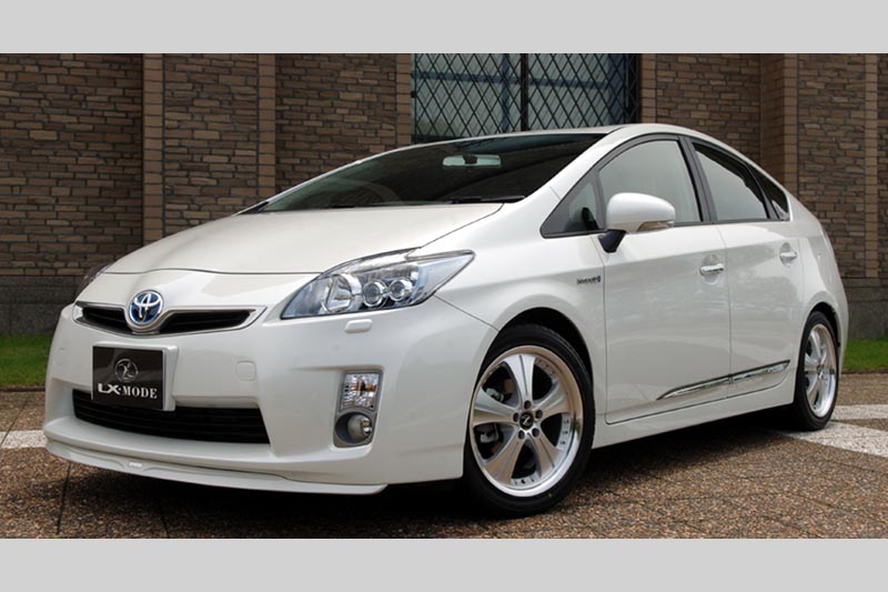 Накладка на передний бампер LX-Mode ver.E для Toyota Prius (ZVW30)
